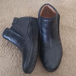 Gentle Souls booties